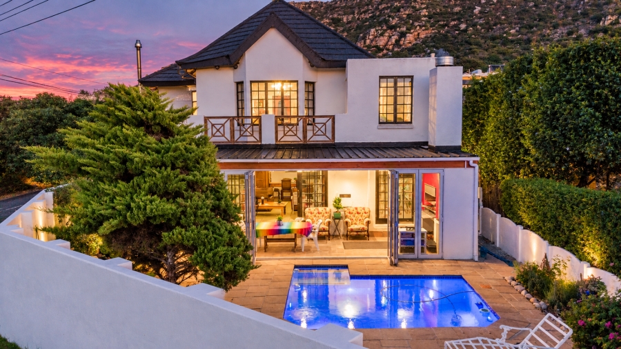 4 Bedroom Property for Sale in Kommetjie Western Cape